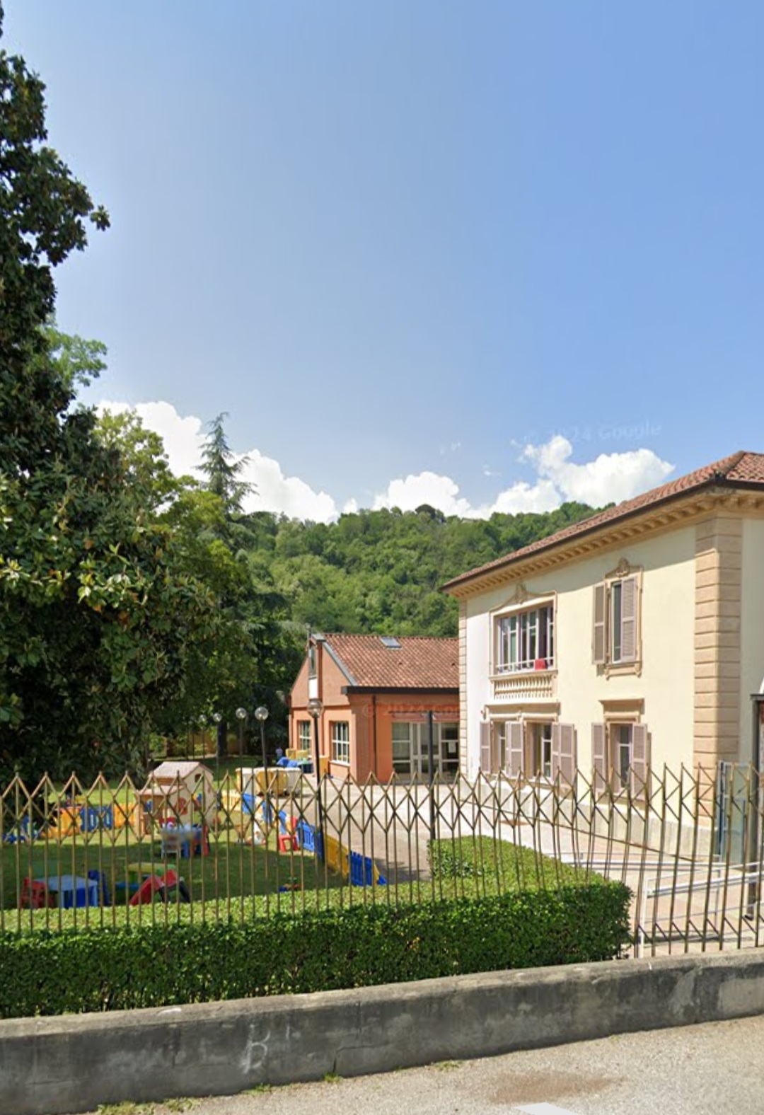 L'attuale destinazione della villa Colombini: secondo le intenzioni dei discendenti la villa è diventata una Scuola dell'Infanzia intitolata a Giulia Molino Colombini.